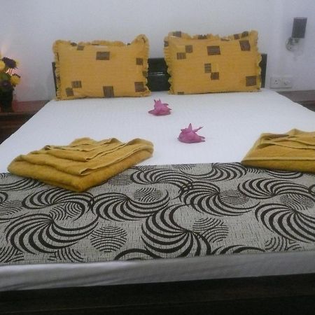 Hotel Nimjaya Udawalawe Esterno foto