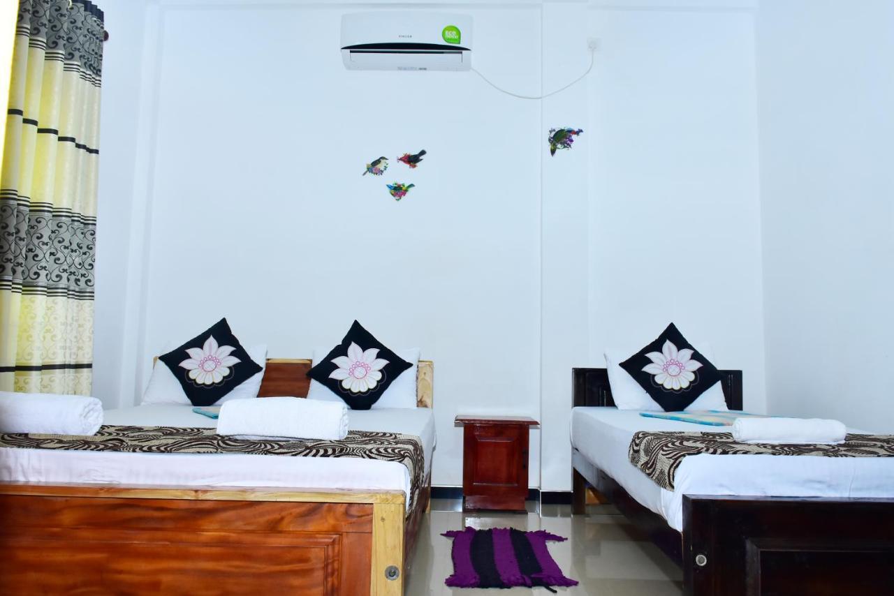 Hotel Nimjaya Udawalawe Esterno foto