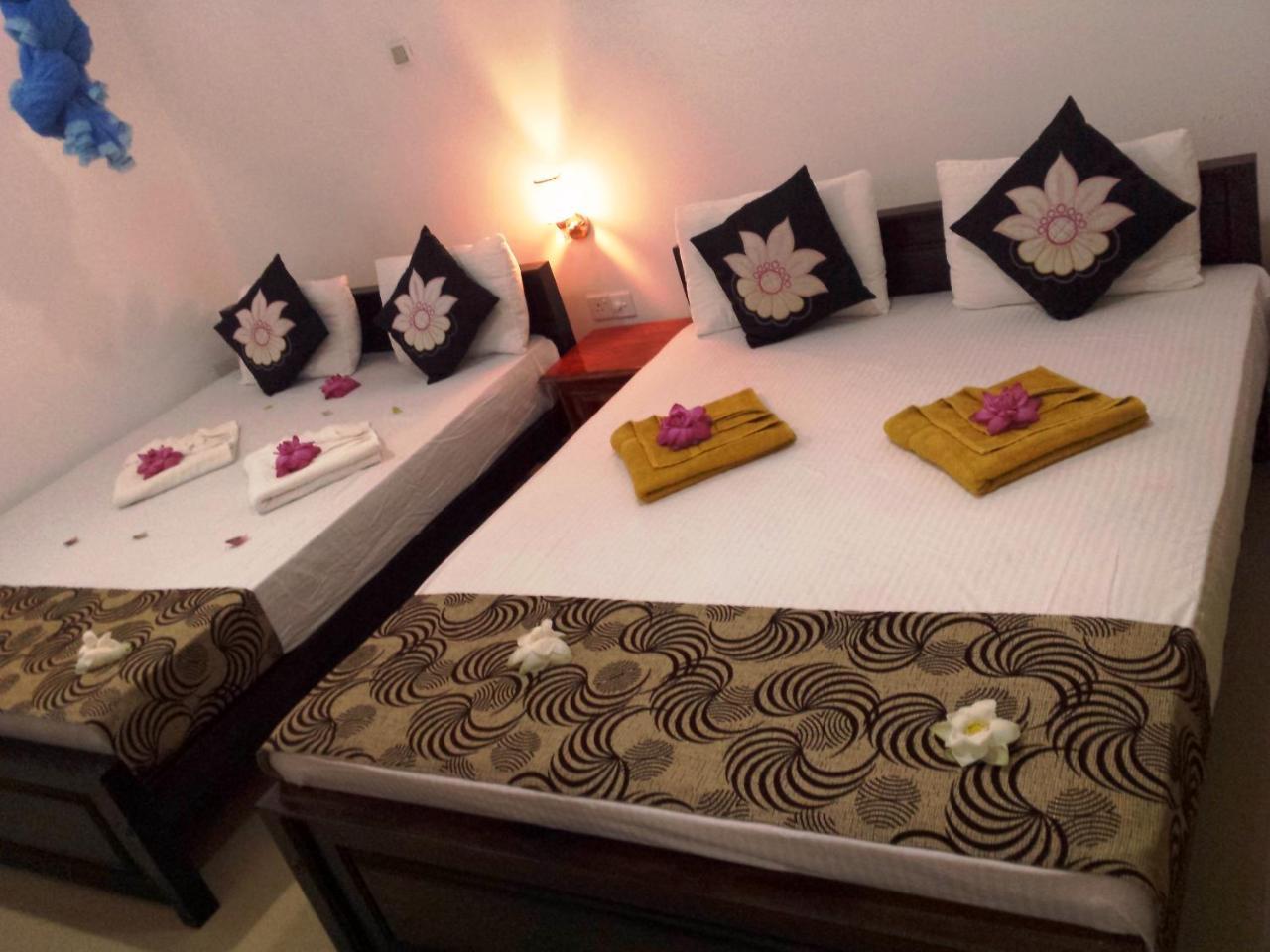 Hotel Nimjaya Udawalawe Esterno foto